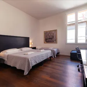 Guest house Parigi ***